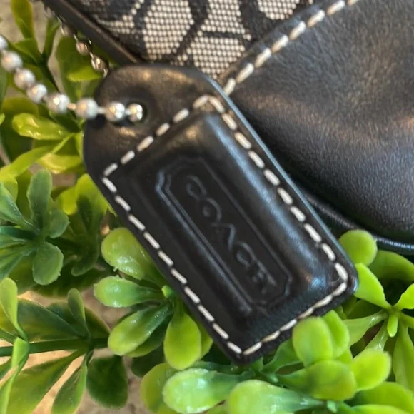 Navy Blue almost black Coach wristlet - Picture 2 of 8